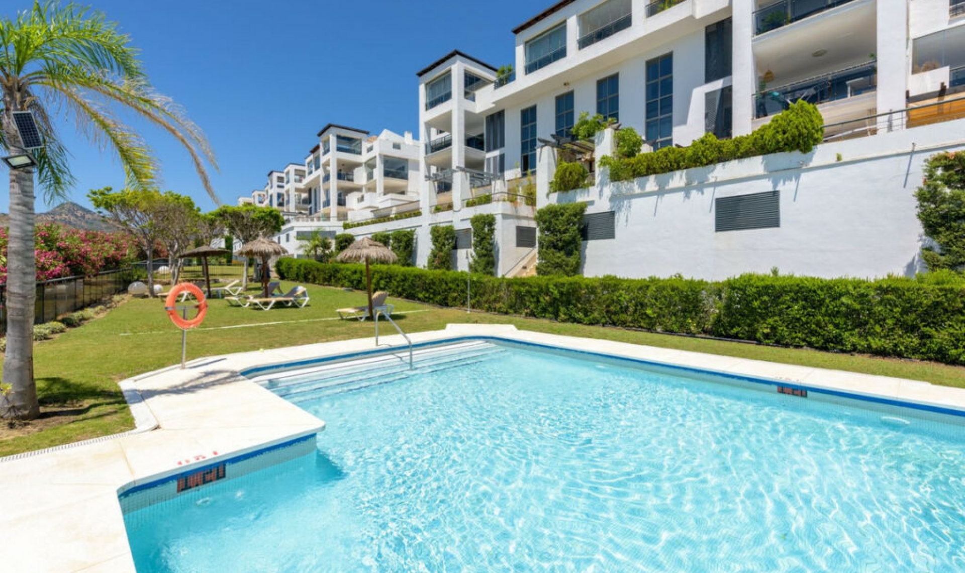 Resale - Apartment -
Los Flamingos