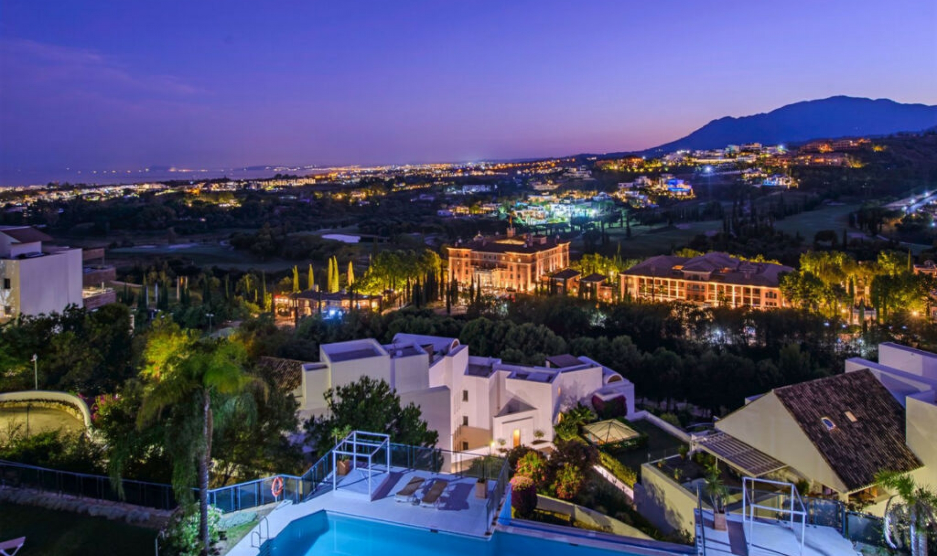 Resale - Apartment -
Los Flamingos