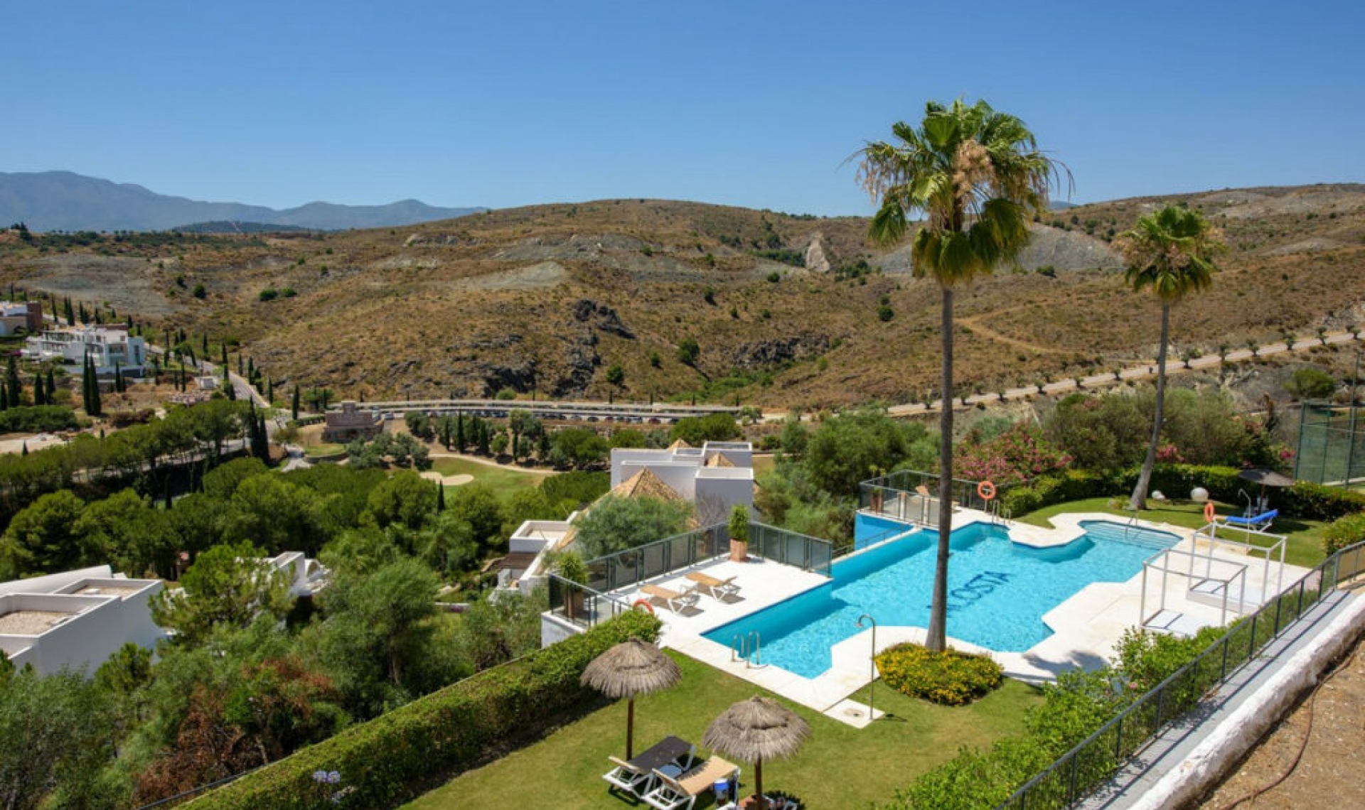 Resale - Apartment -
Los Flamingos