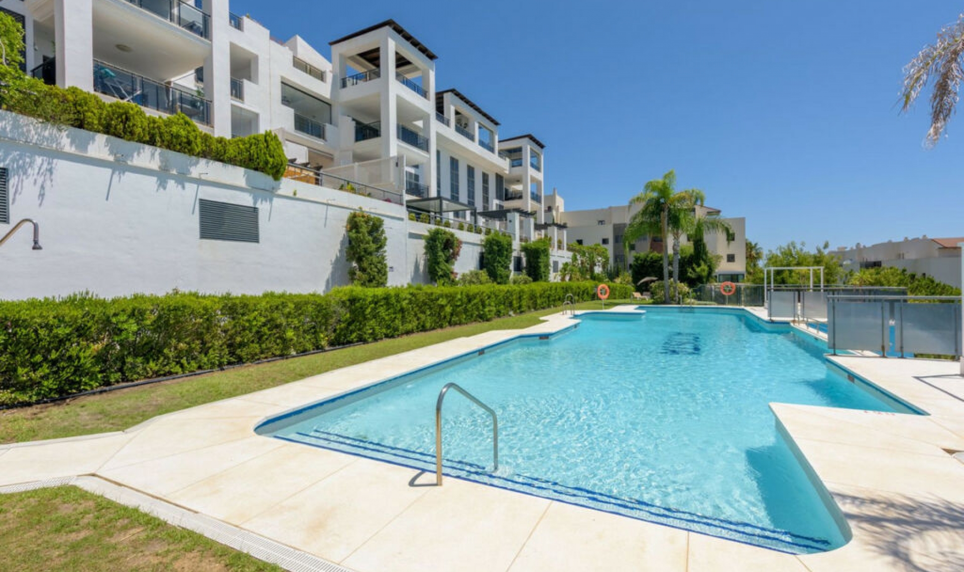 Resale - Apartment -
Los Flamingos