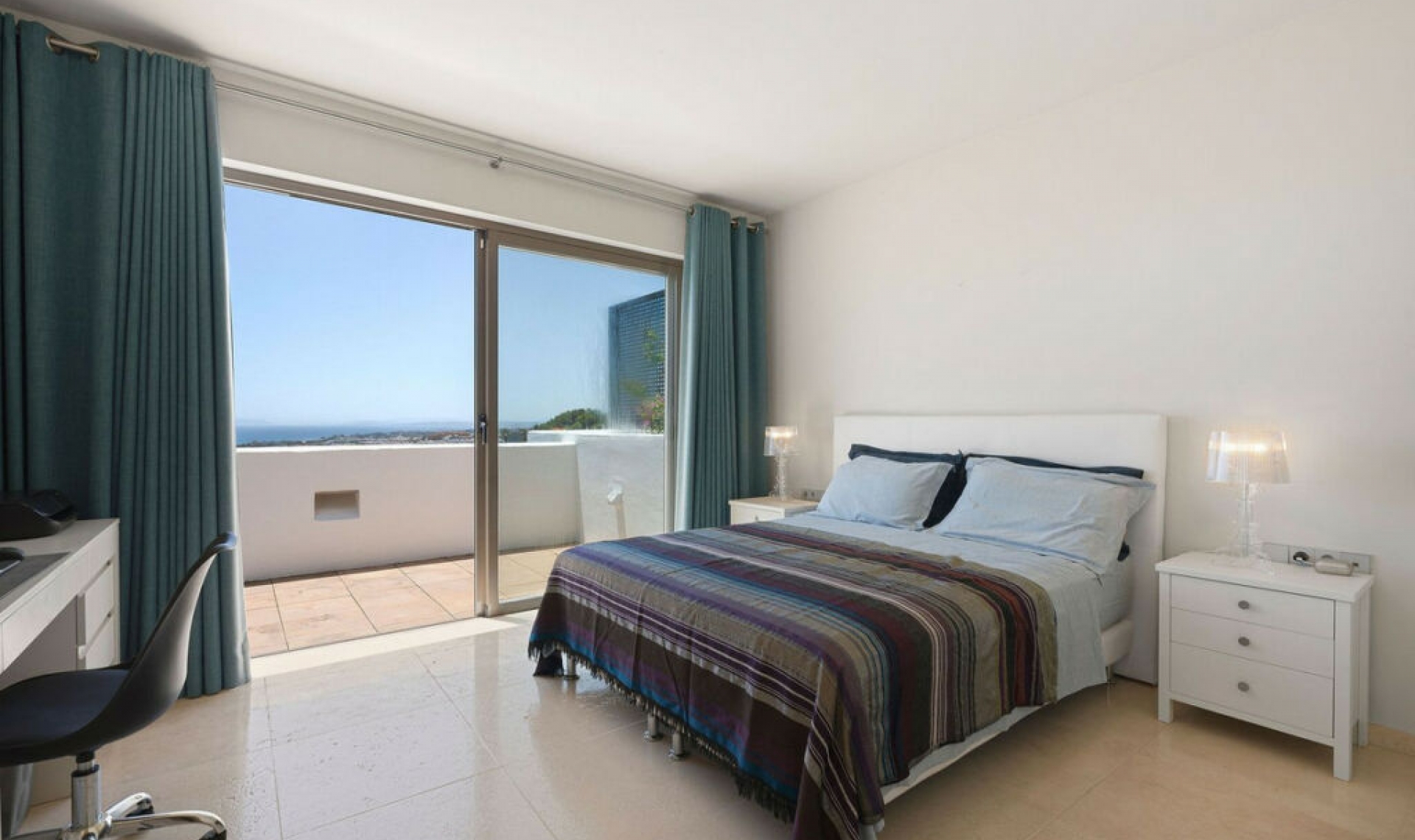 Resale - Apartment -
Los Flamingos