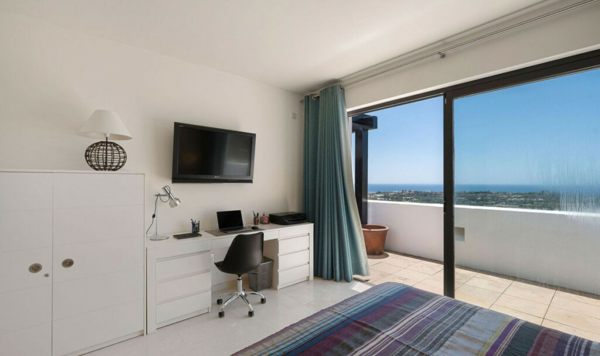 Resale - Apartment -
Los Flamingos