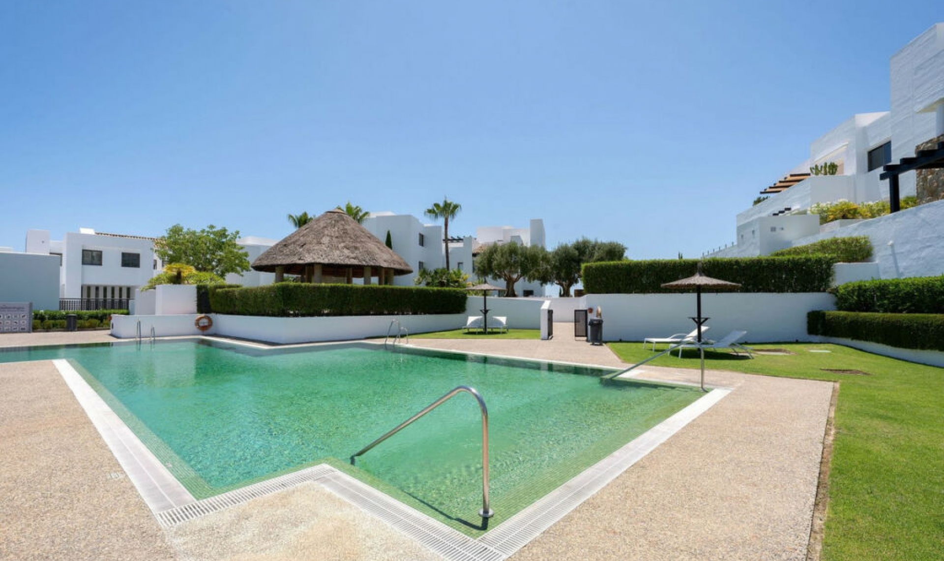 Resale - Apartment -
Los Flamingos