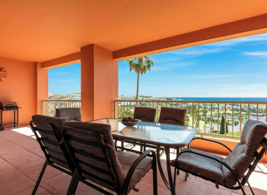 Resale - Apartment -
Los Flamingos