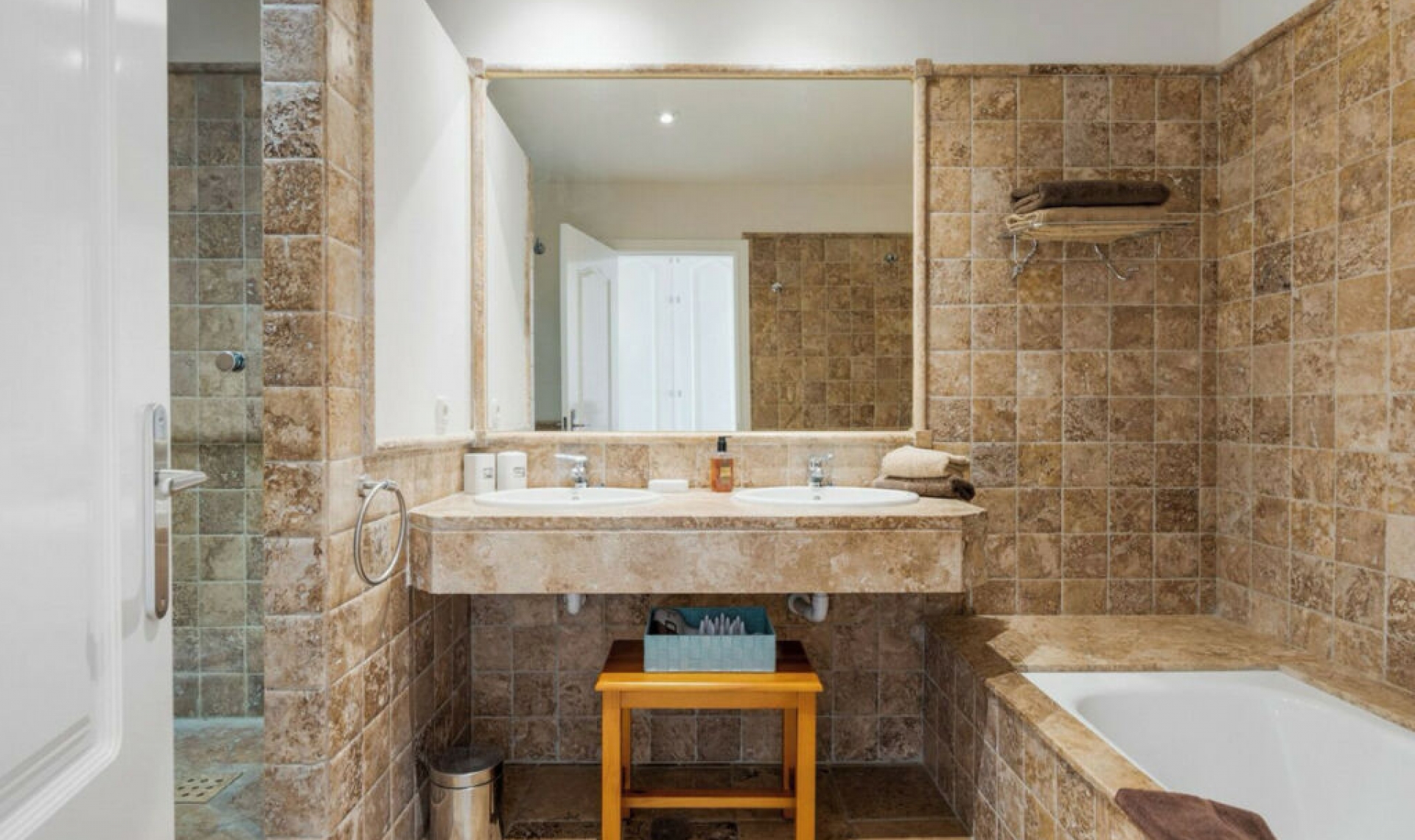 Resale - Apartment -
Los Flamingos