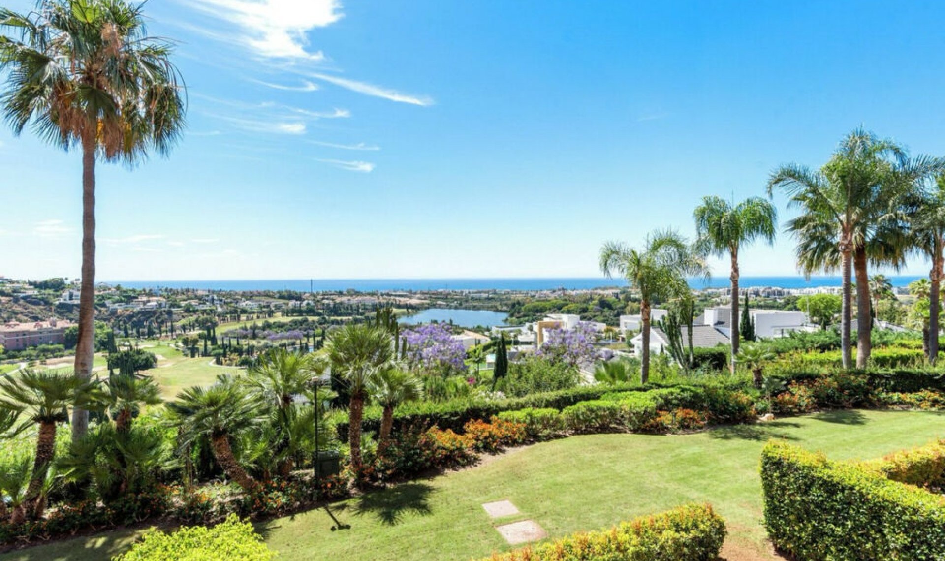 Resale - Apartment -
Los Flamingos