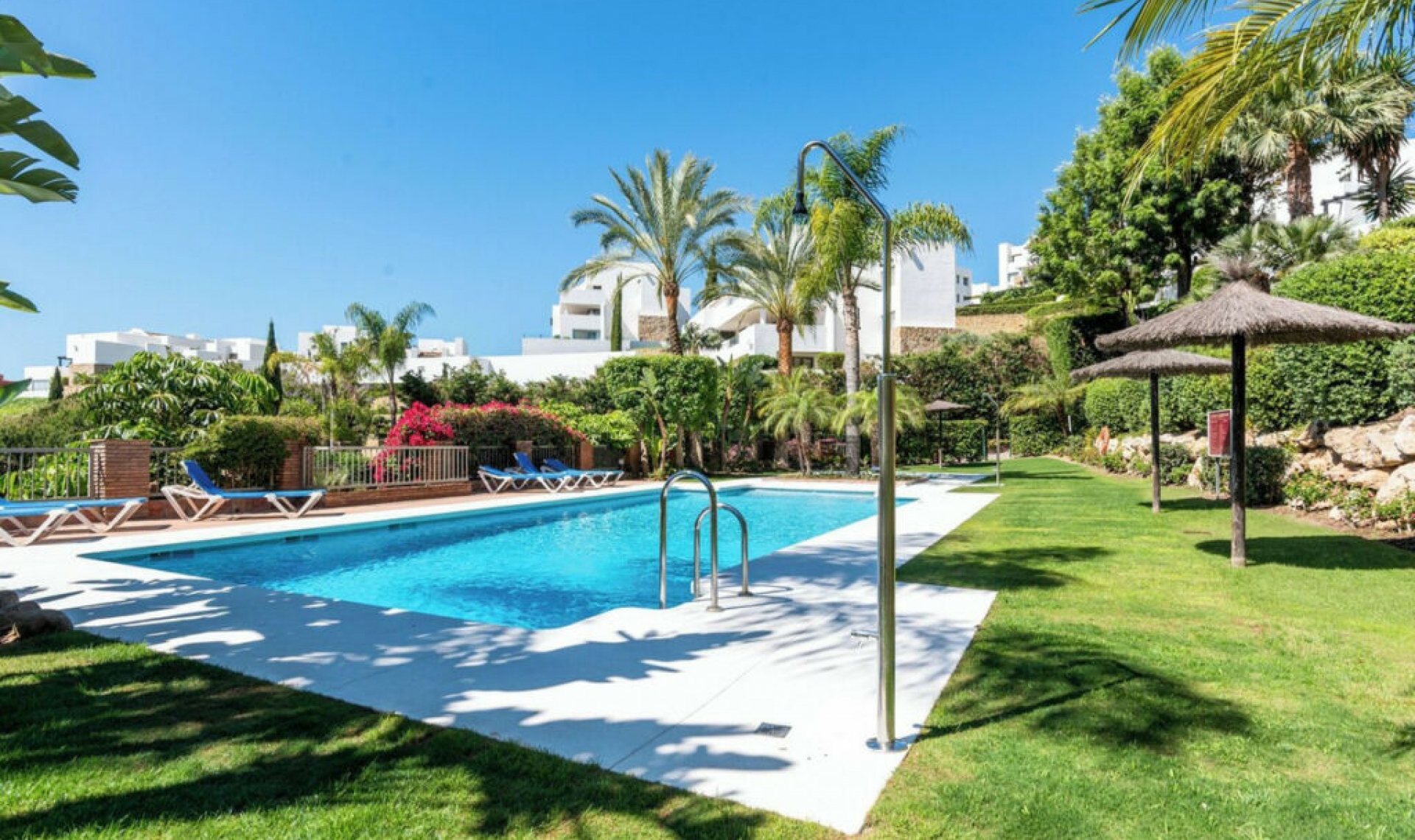 Resale - Apartment -
Los Flamingos