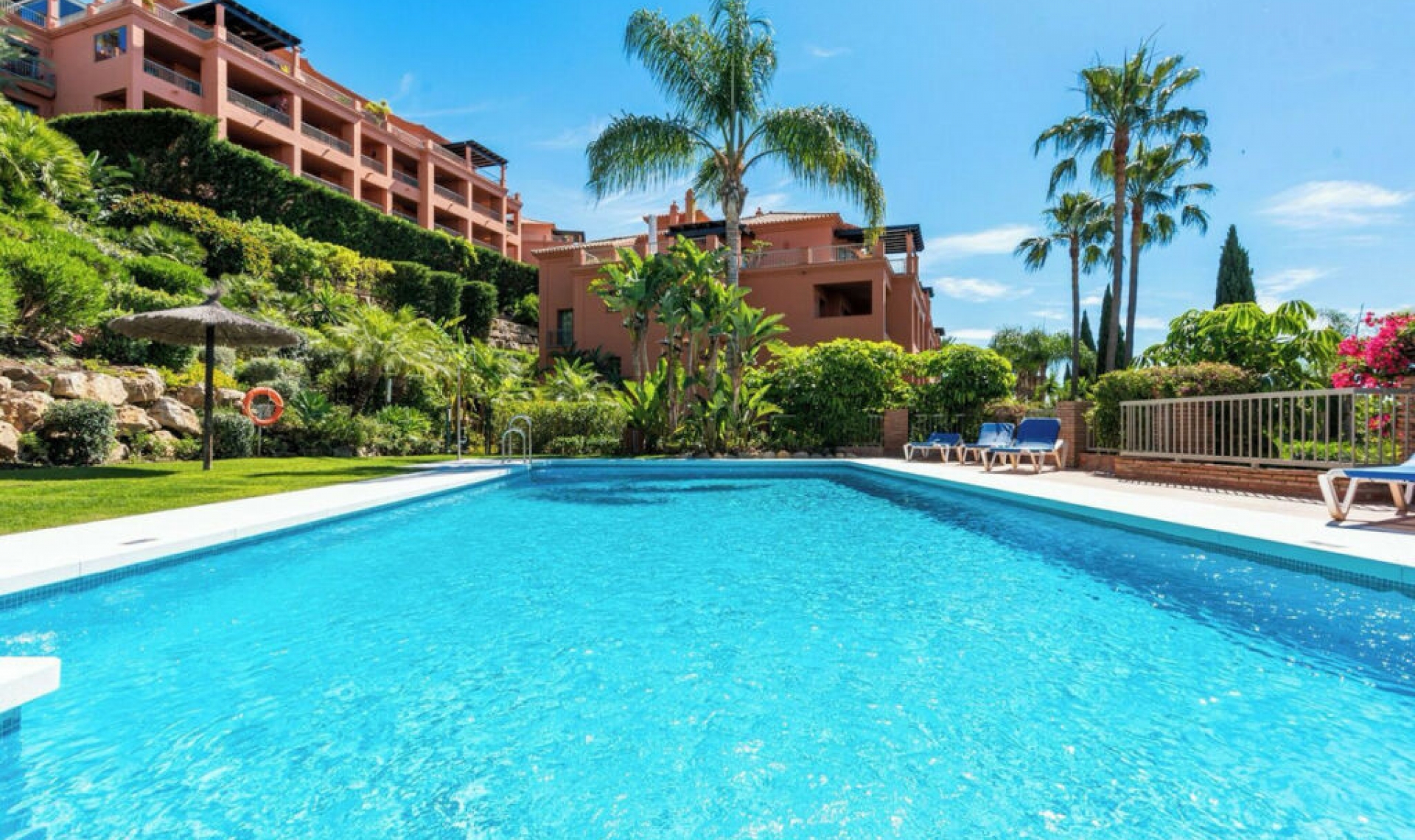 Resale - Apartment -
Los Flamingos