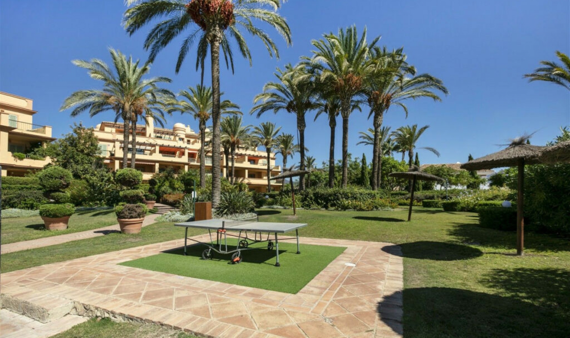 Resale - Apartment -
Los Flamingos