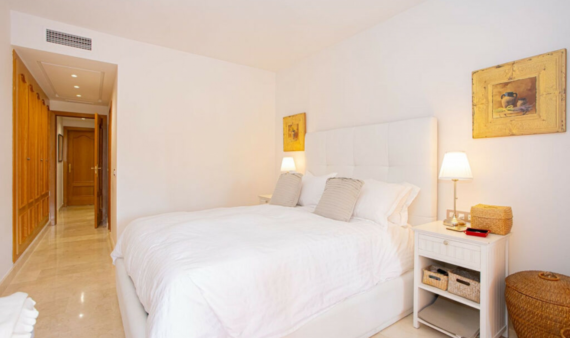 Resale - Apartment -
Los Flamingos