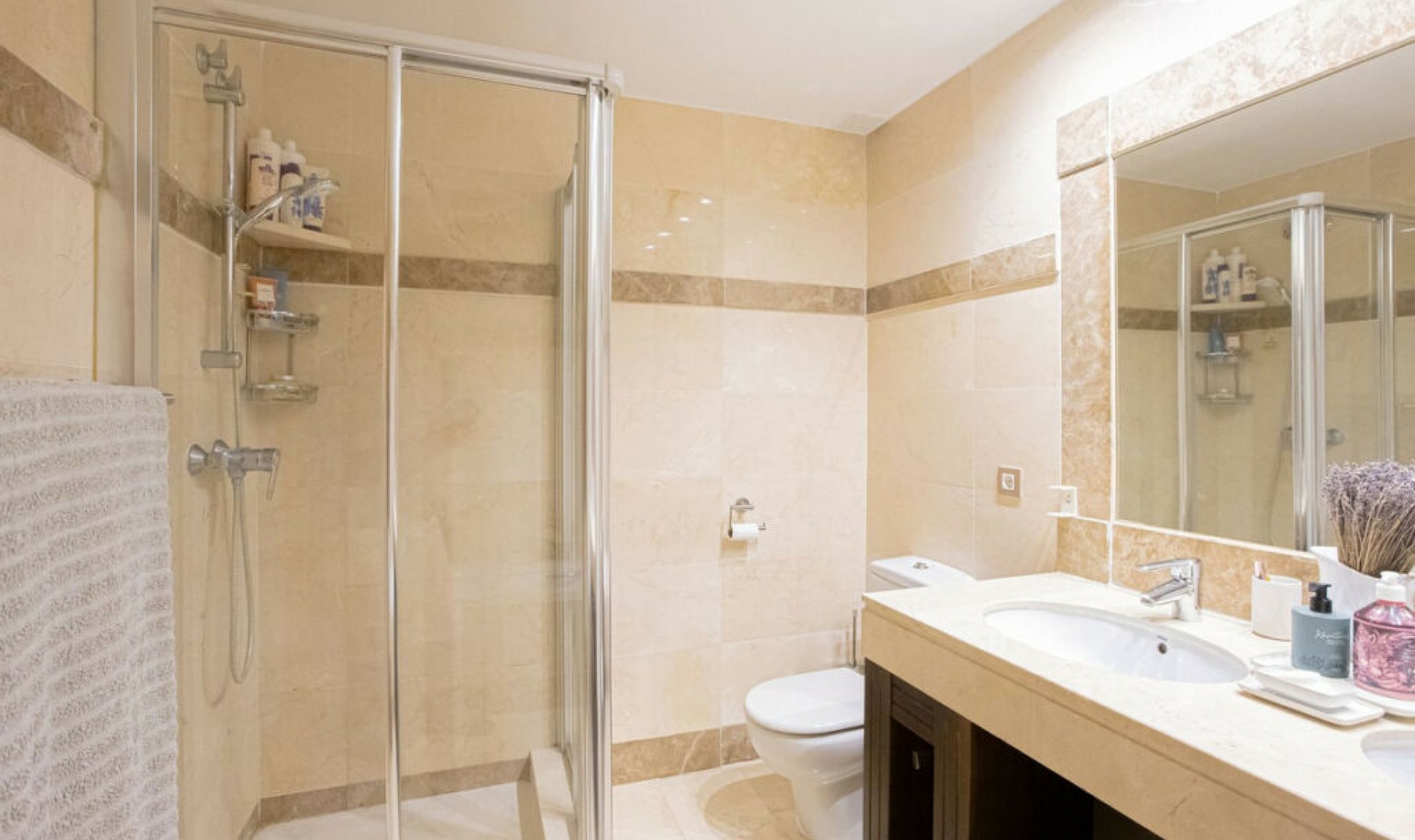 Resale - Apartment -
Los Flamingos