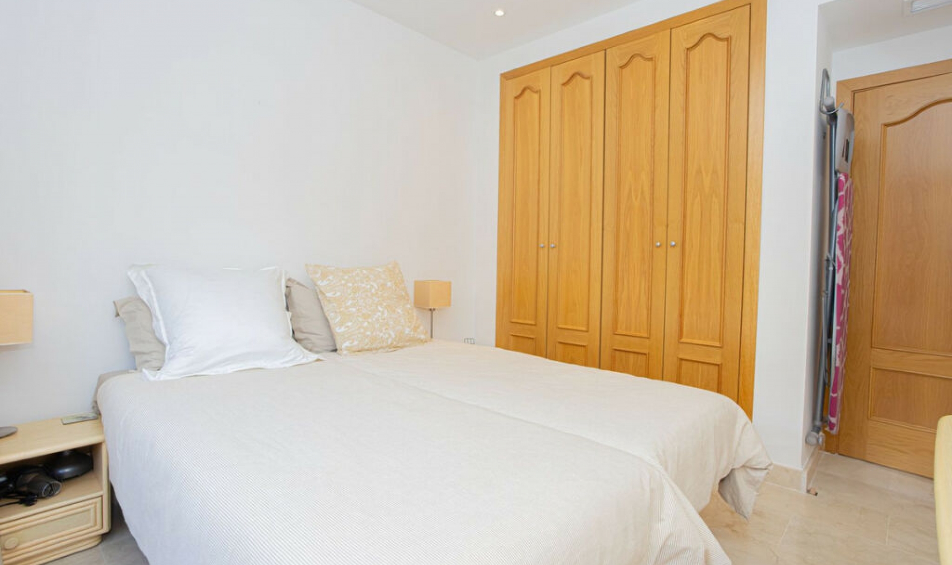 Resale - Apartment -
Los Flamingos