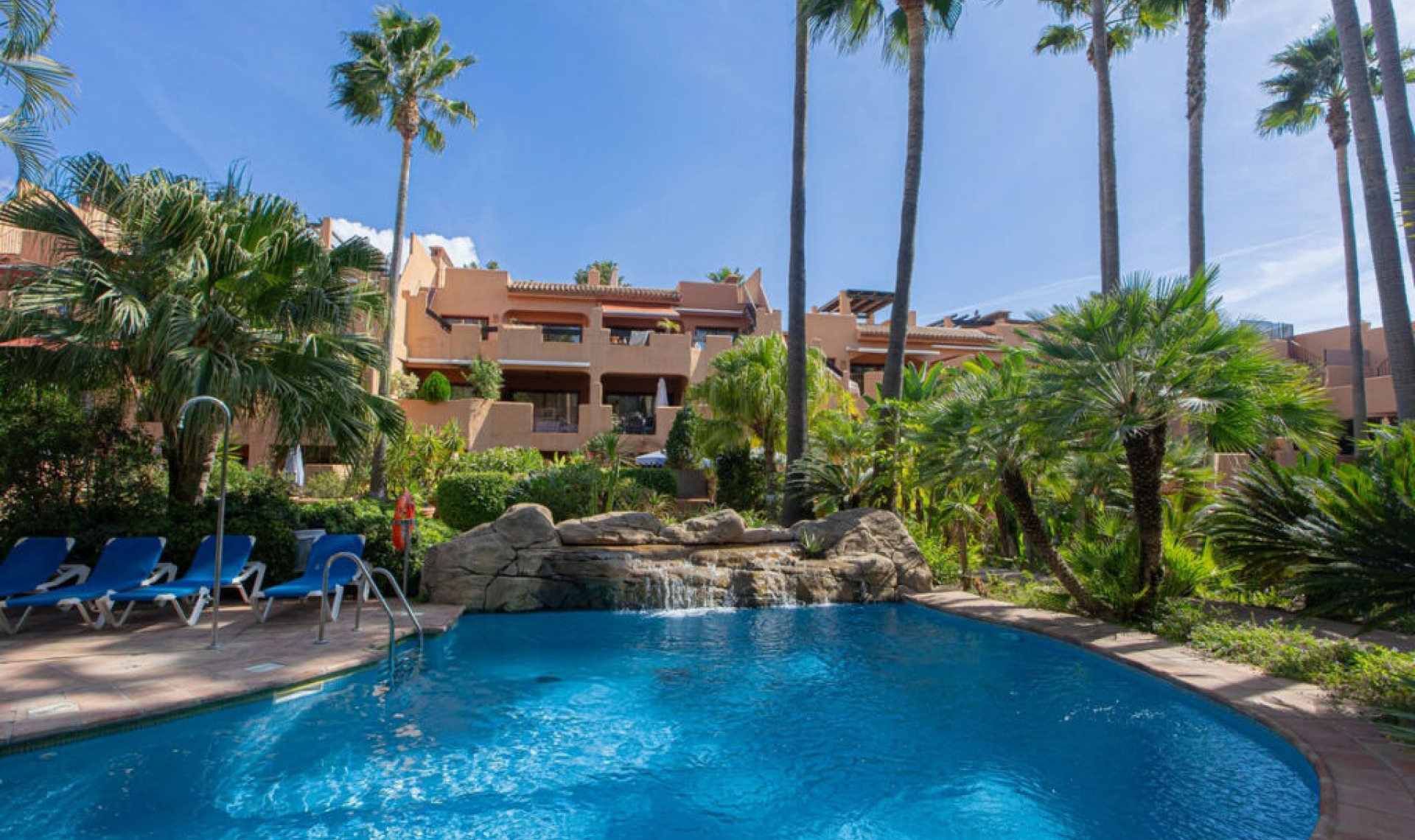 Resale - Apartment -
Los Flamingos