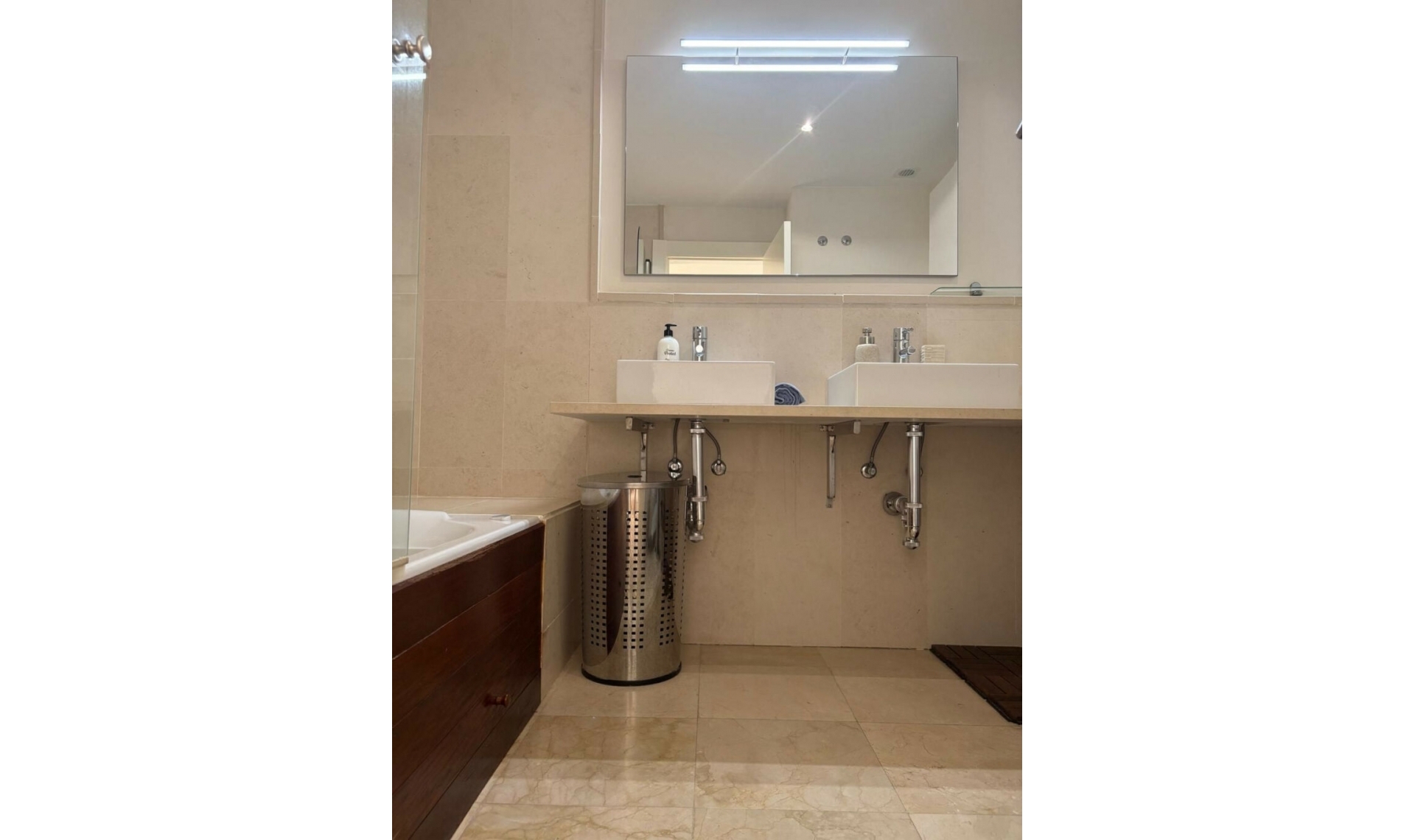 Resale - Apartment -
Los Flamingos