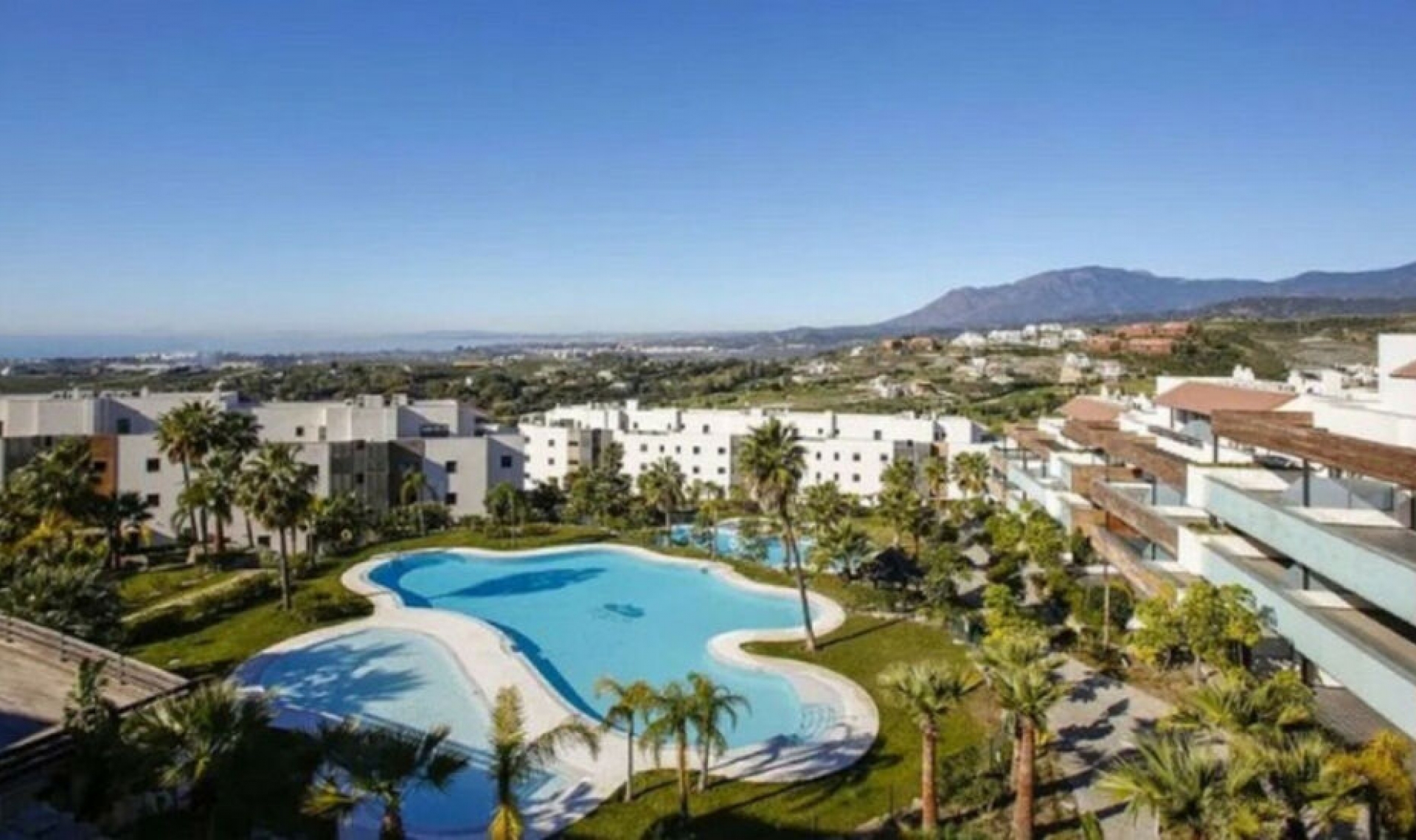 Resale - Apartment -
Los Flamingos