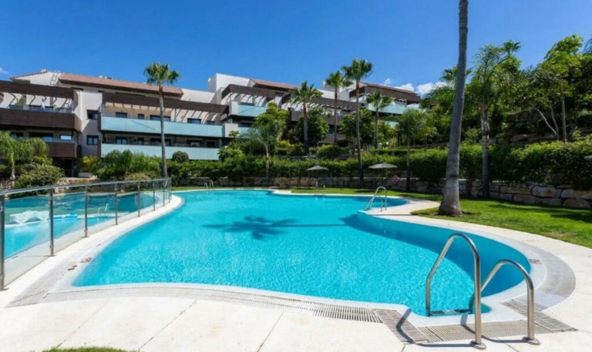 Resale - Apartment -
Los Flamingos