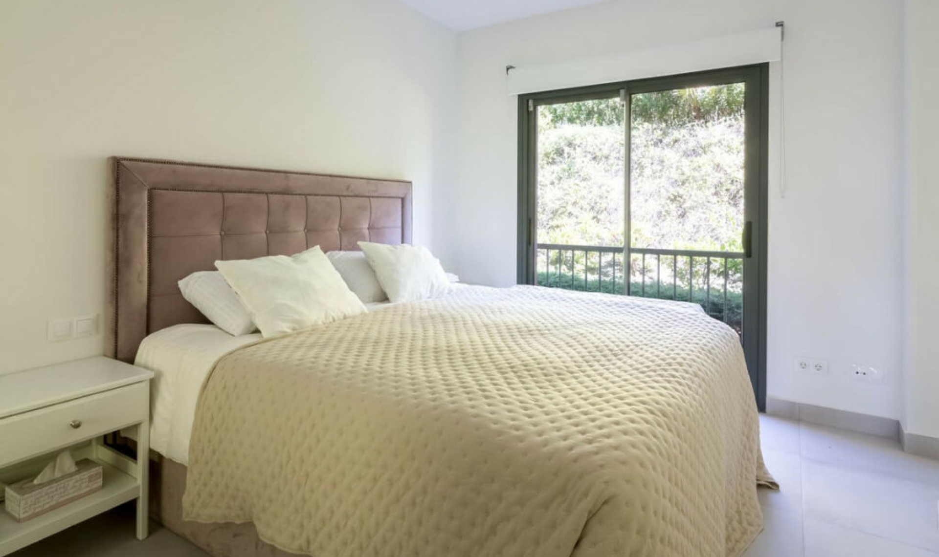 Resale - Apartment -
Los Flamingos