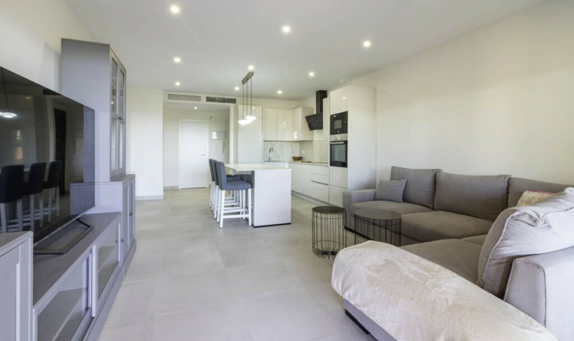 Resale - Apartment -
Los Flamingos