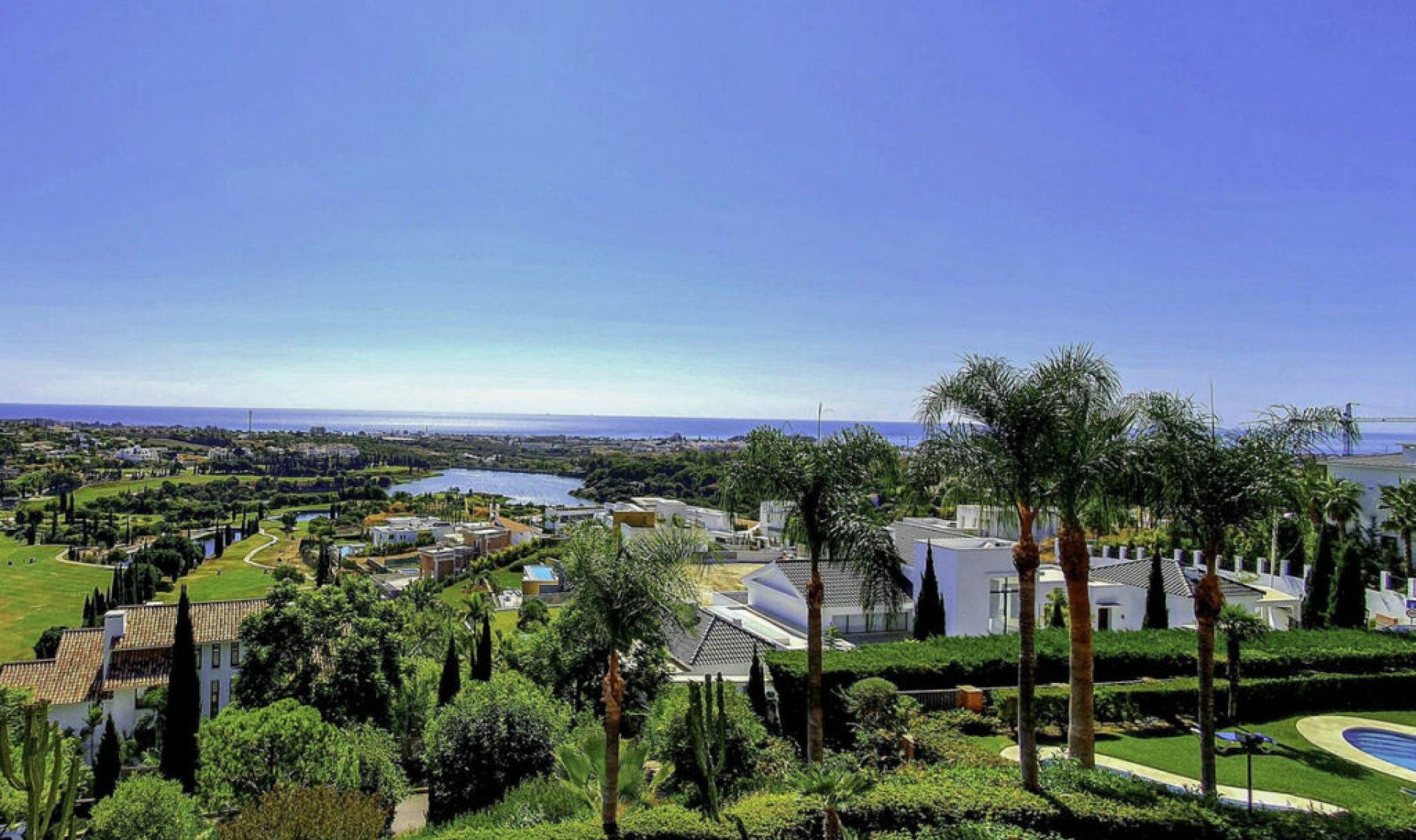 Resale - Apartment -
Los Flamingos