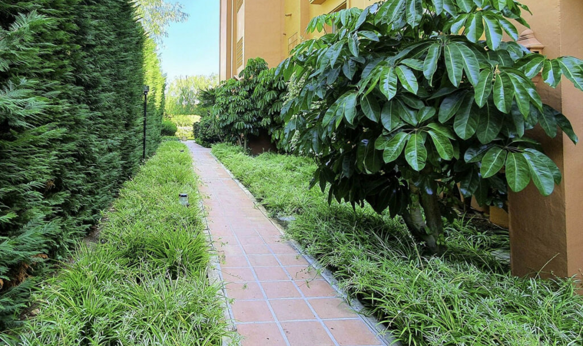 Resale - Apartment -
Los Flamingos