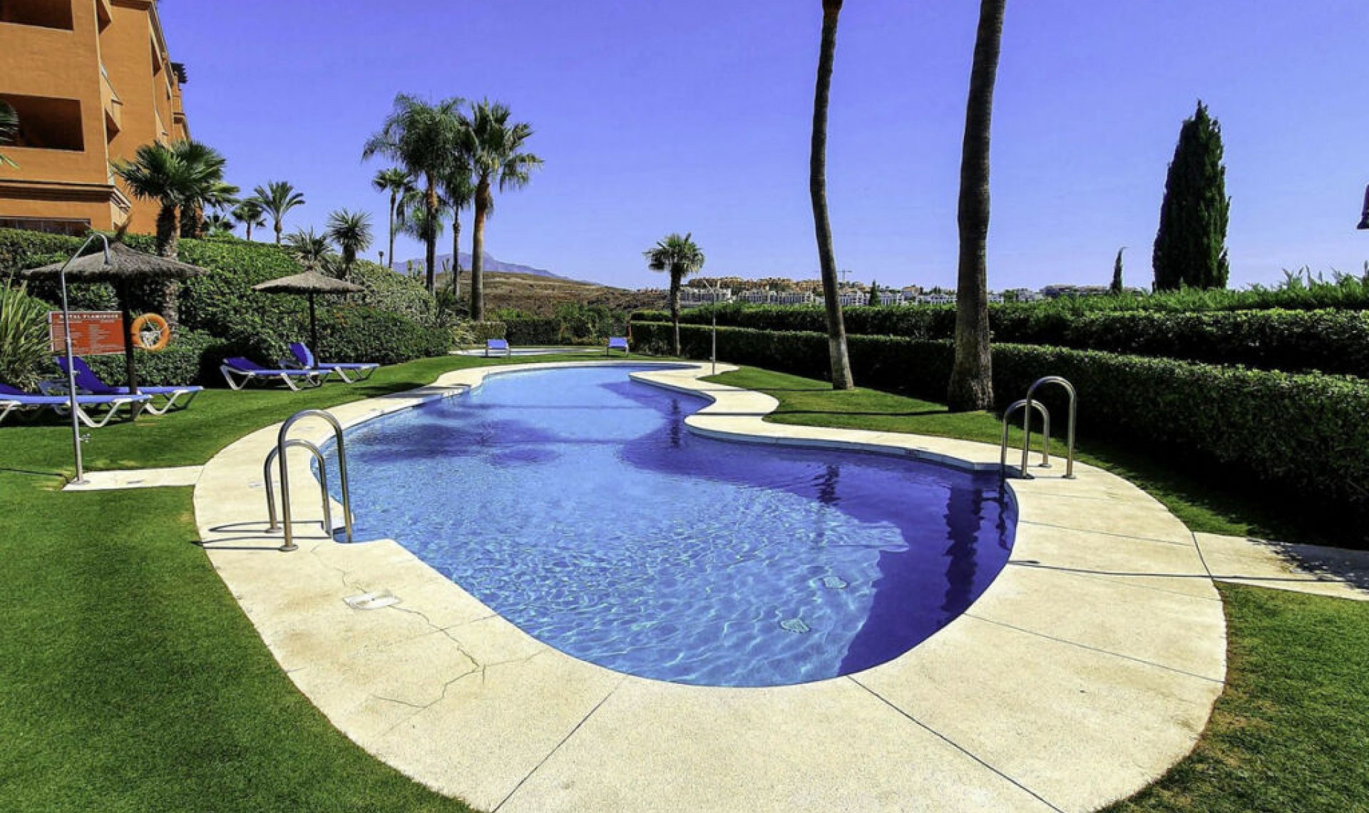 Resale - Apartment -
Los Flamingos