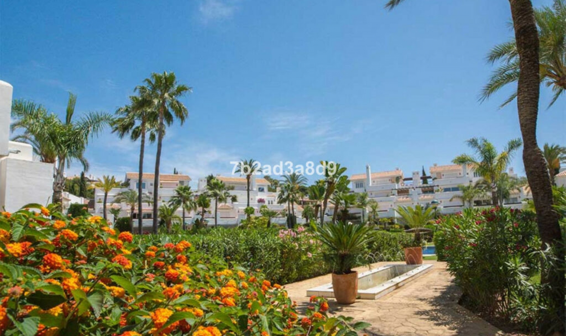 Resale - Apartment -
Los Monteros