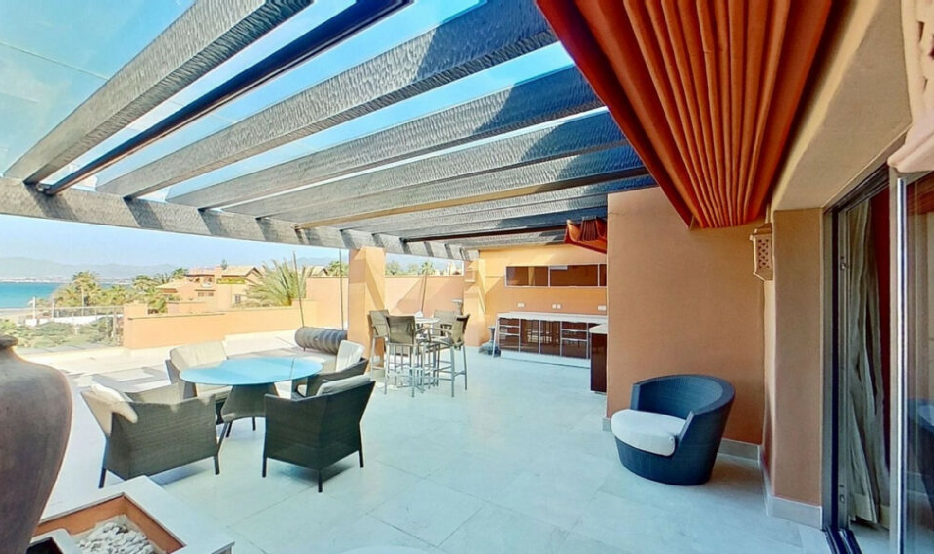 Resale - Apartment -
Los Monteros