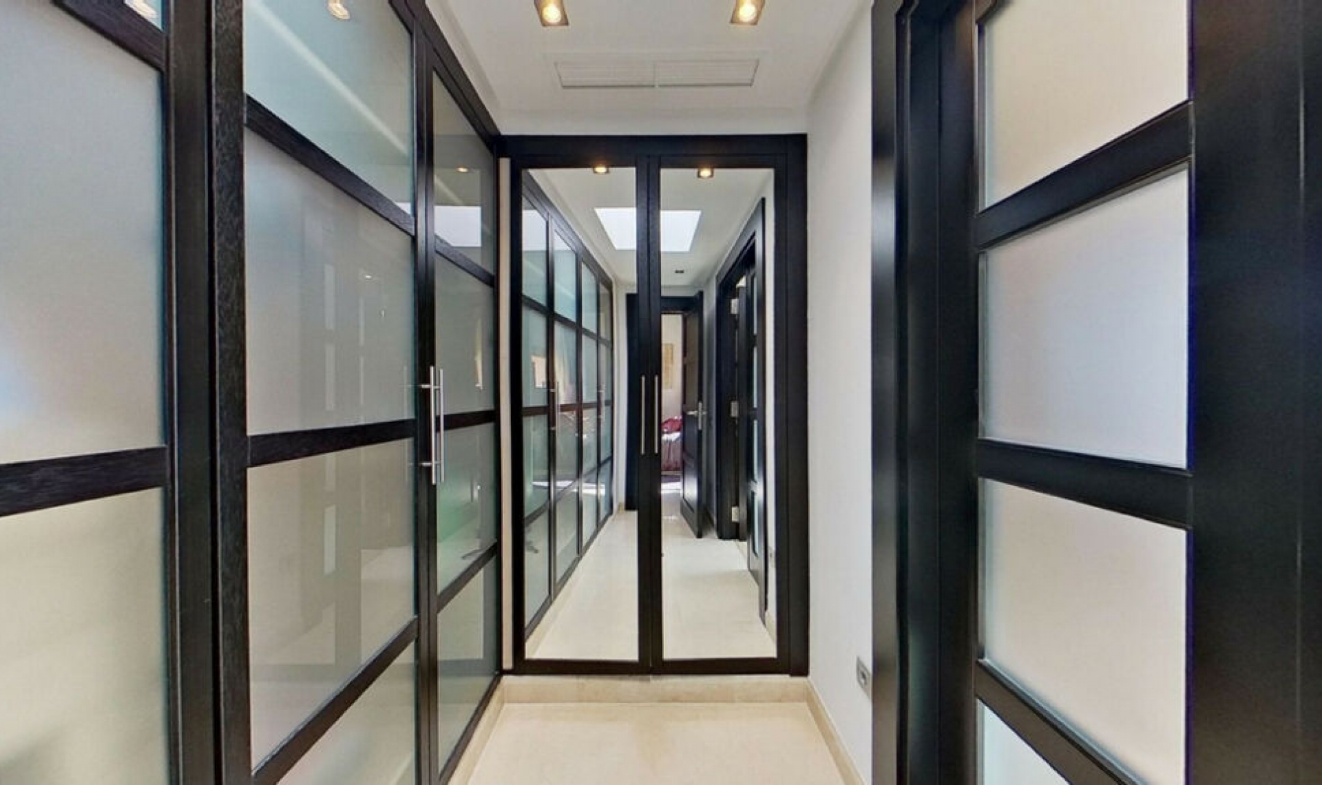 Resale - Apartment -
Los Monteros