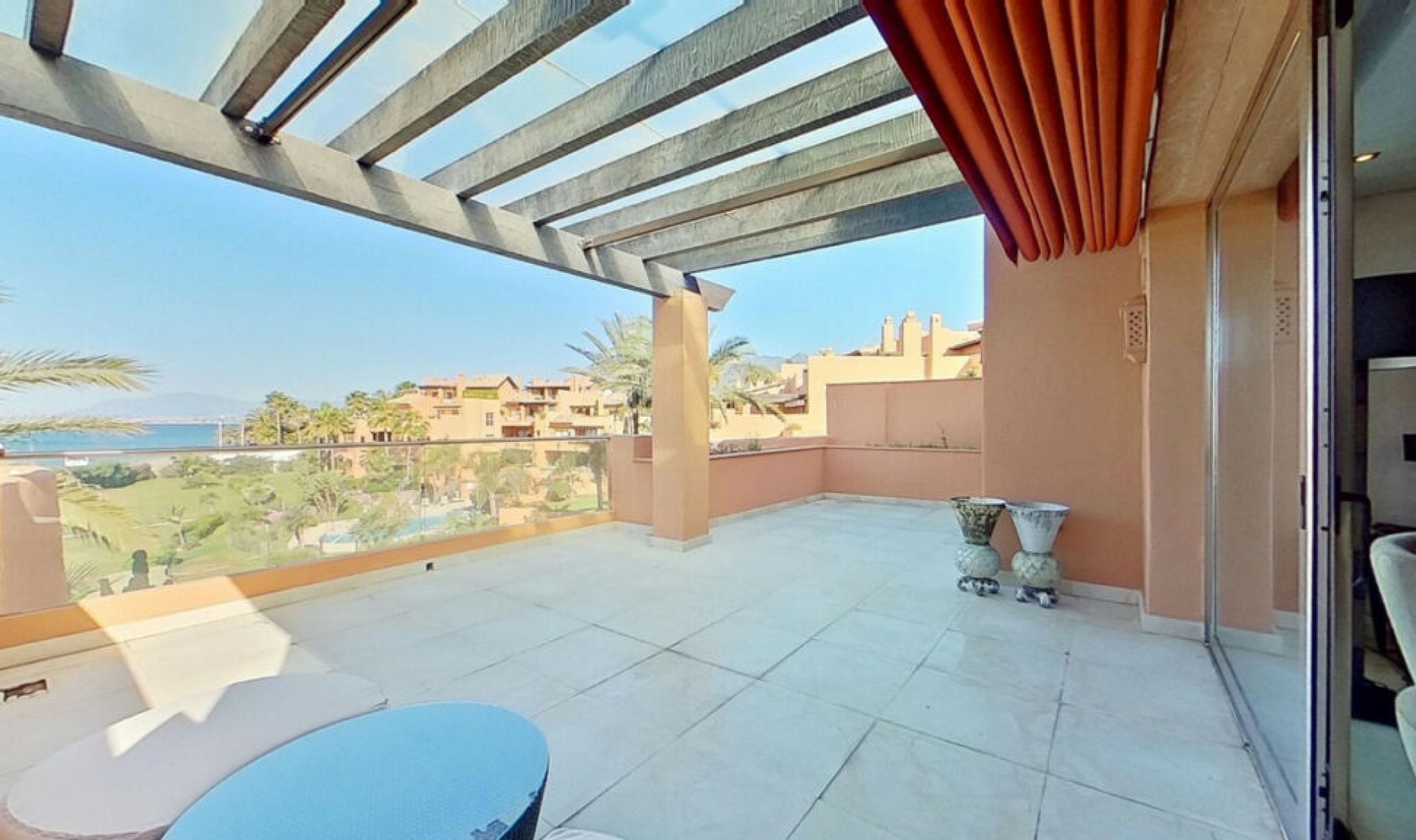 Resale - Apartment -
Los Monteros