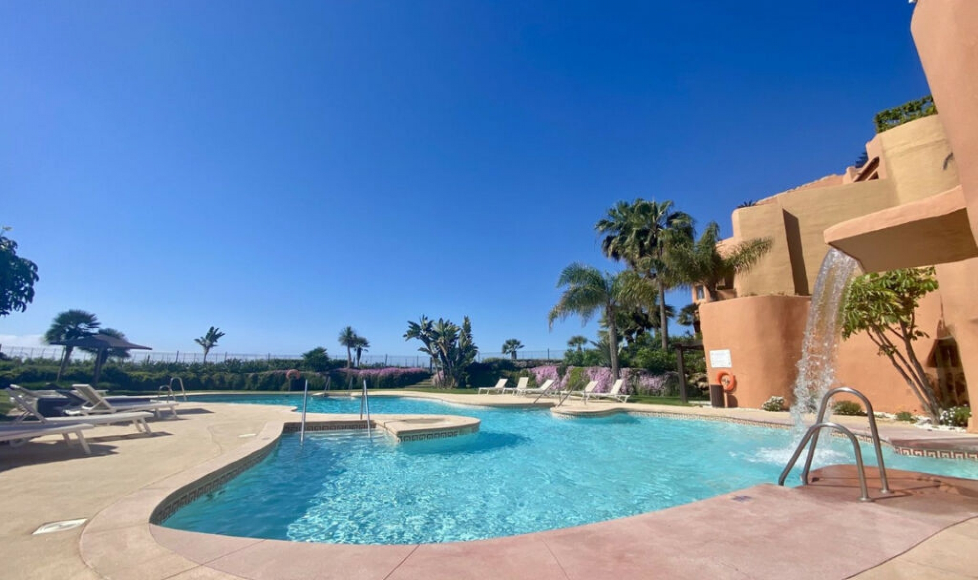 Resale - Apartment -
Los Monteros