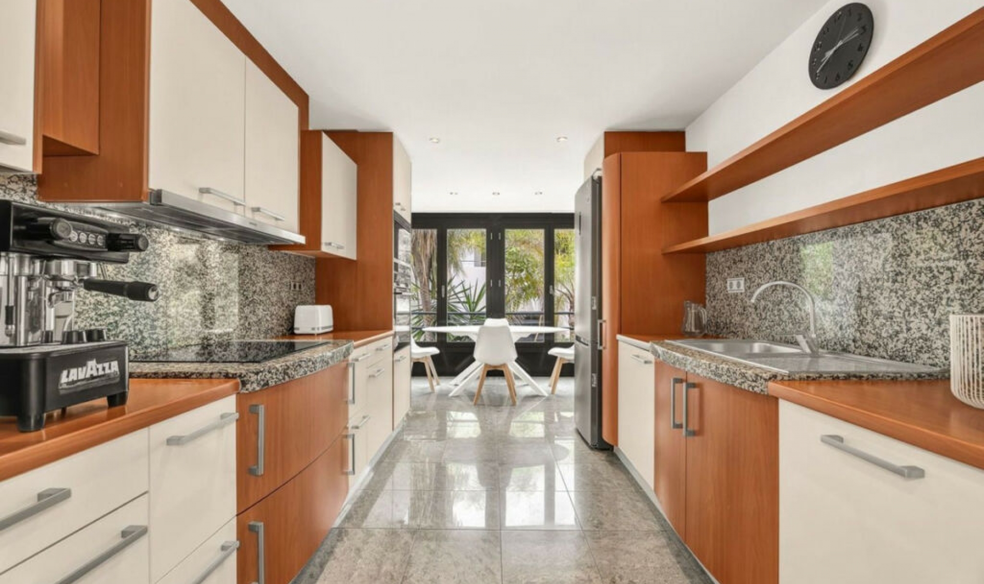 Resale - Apartment -
Los Monteros