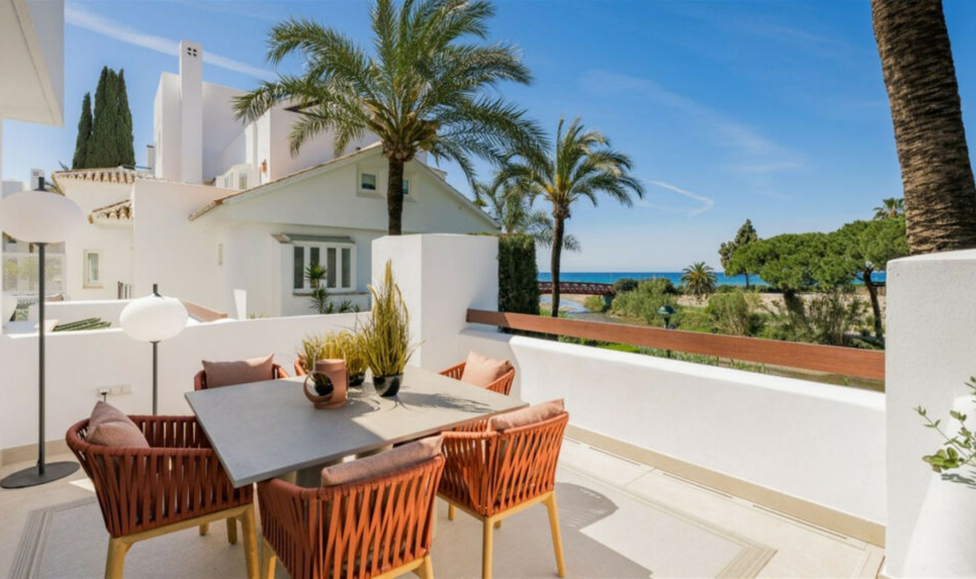 Resale - Apartment -
Los Monteros