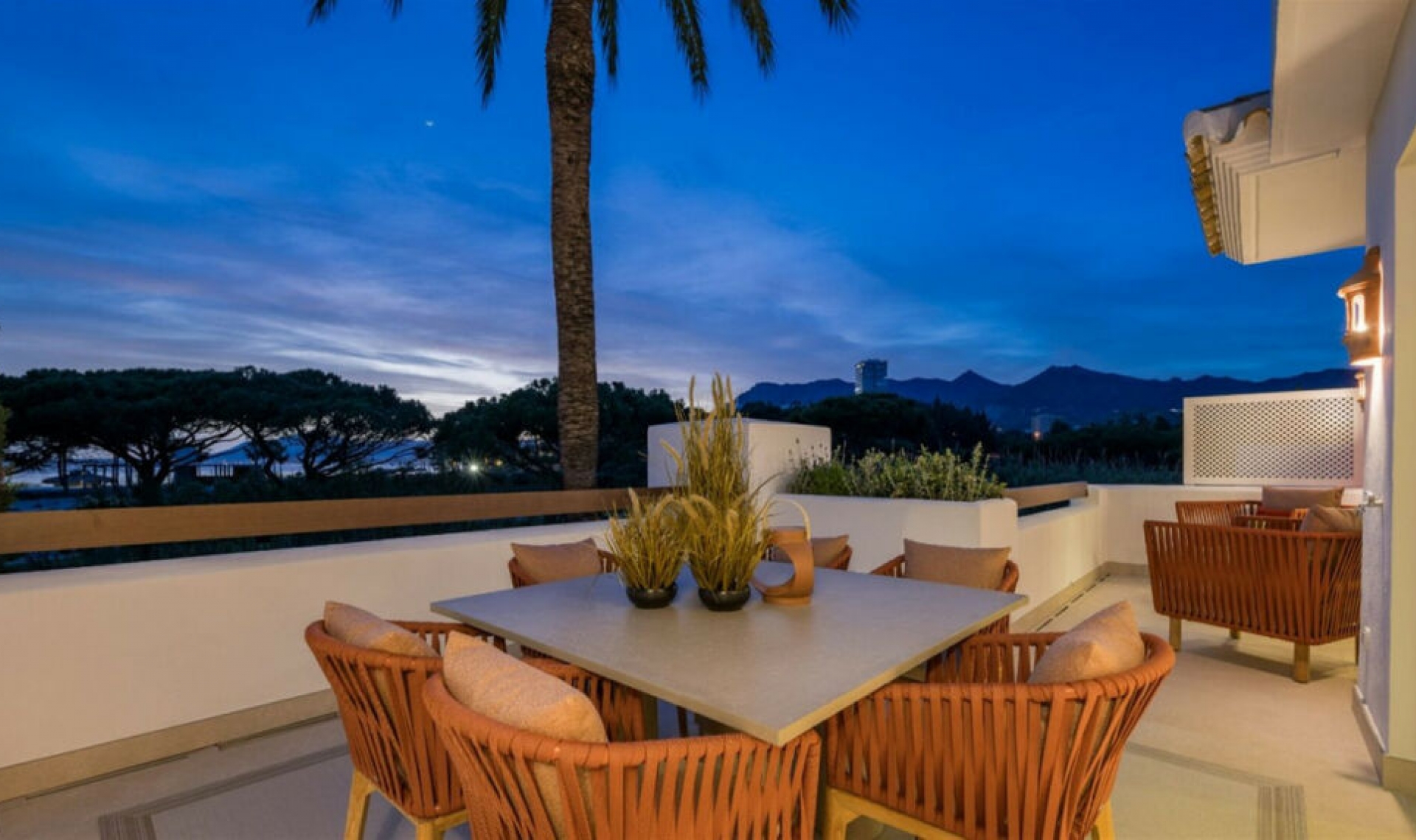 Resale - Apartment -
Los Monteros