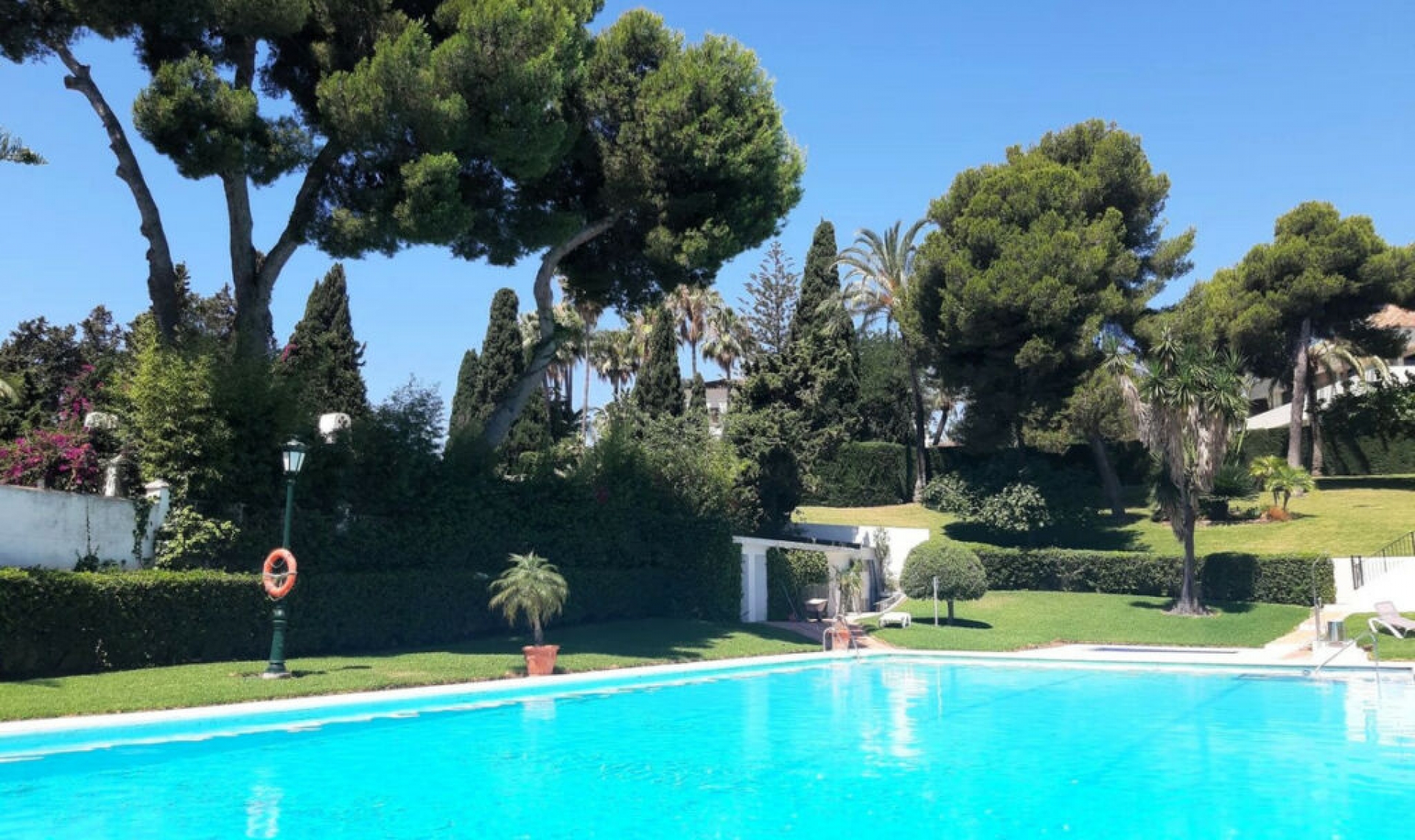 Resale - Apartment -
Los Monteros