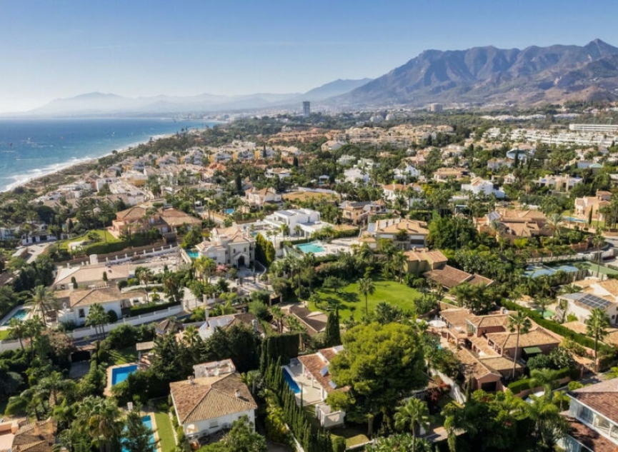 Resale - Apartment -
Los Monteros