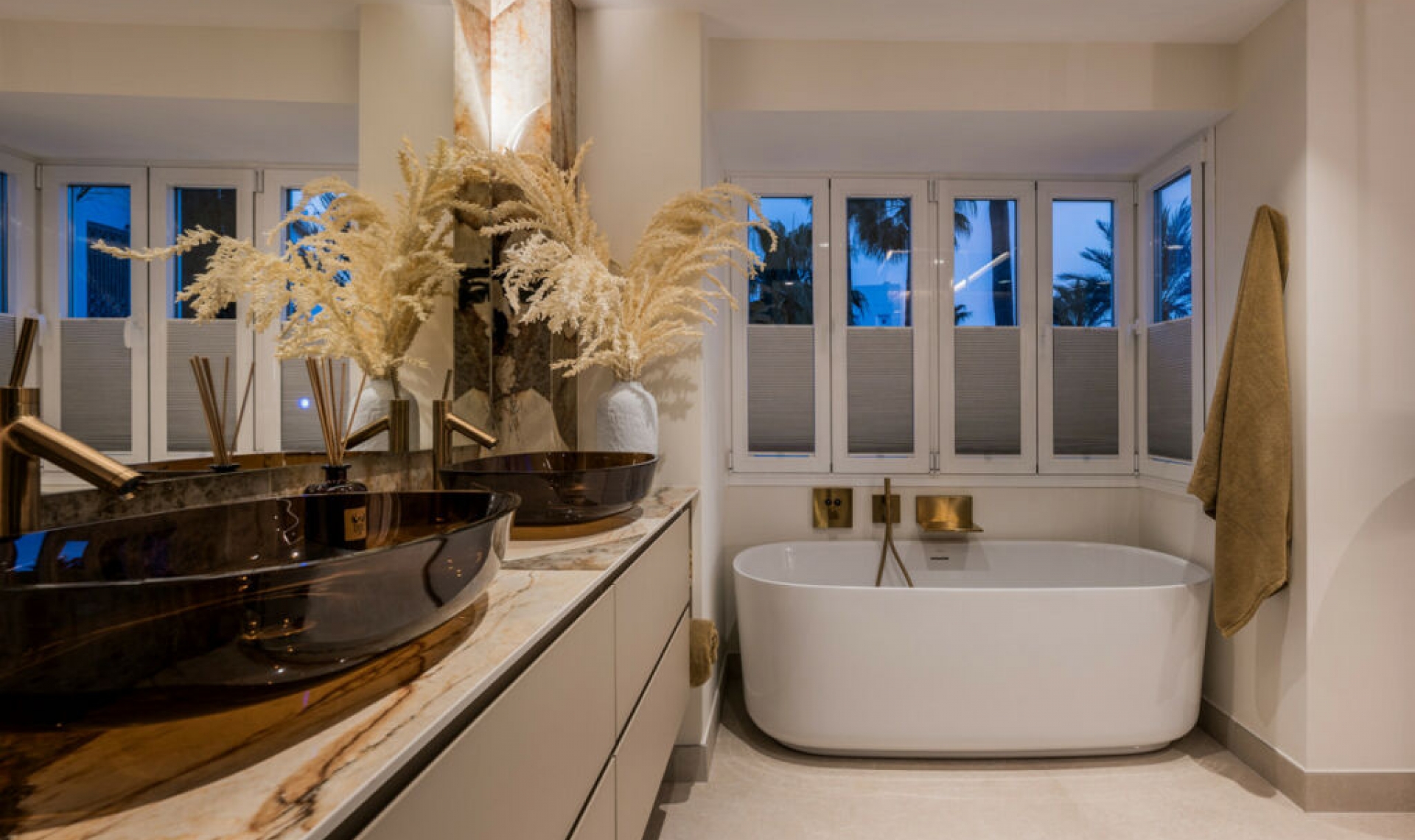 Resale - Apartment -
Los Monteros