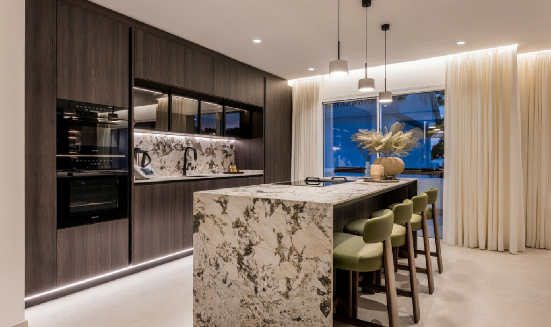 Resale - Apartment -
Los Monteros