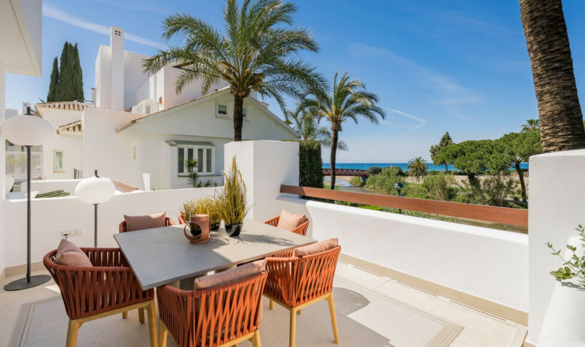 Resale - Apartment -
Los Monteros