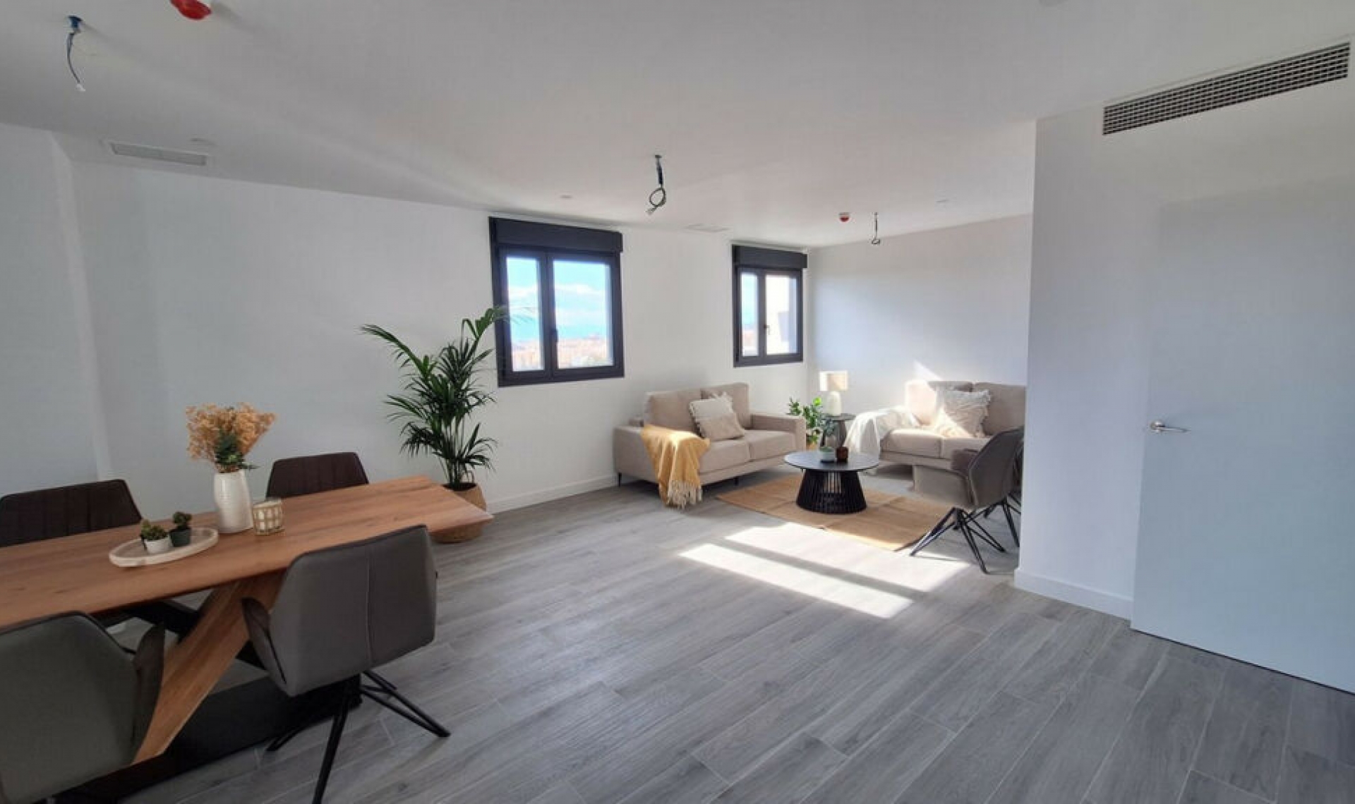 Resale - Apartment -
Málaga Centro