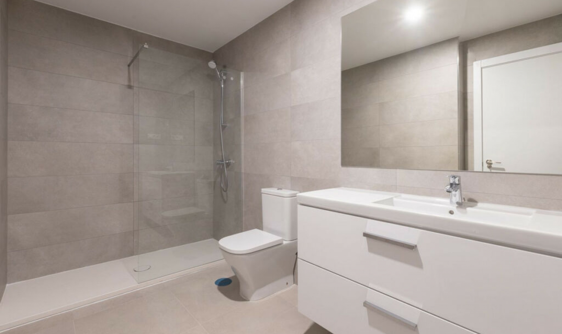 Resale - Apartment -
Málaga Centro