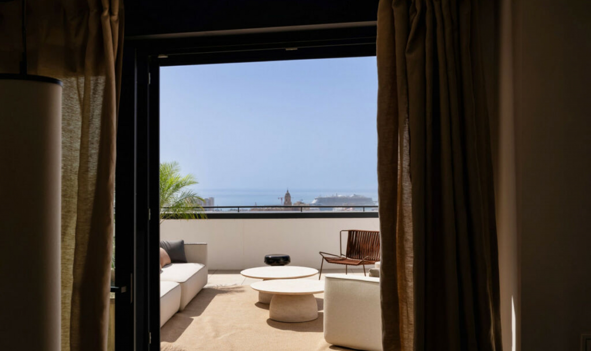 Resale - Apartment -
Málaga Centro