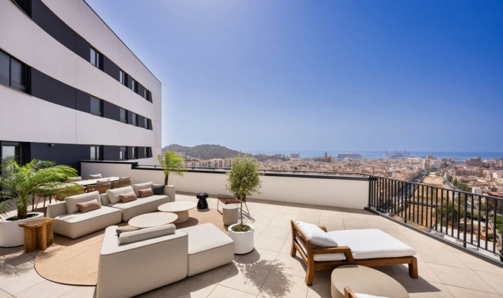 Resale - Apartment -
Málaga Centro