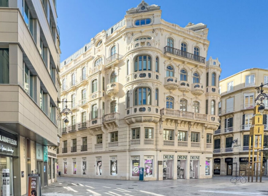Resale - Apartment -
Málaga Centro