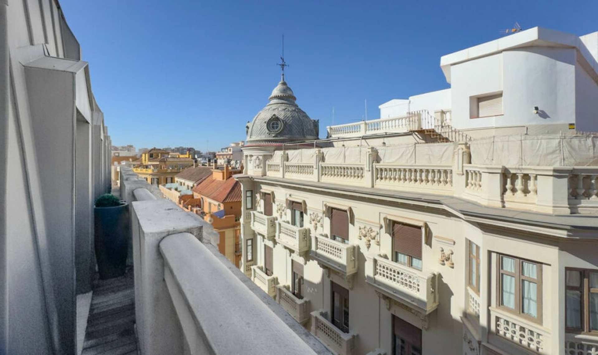 Resale - Apartment -
Málaga Centro