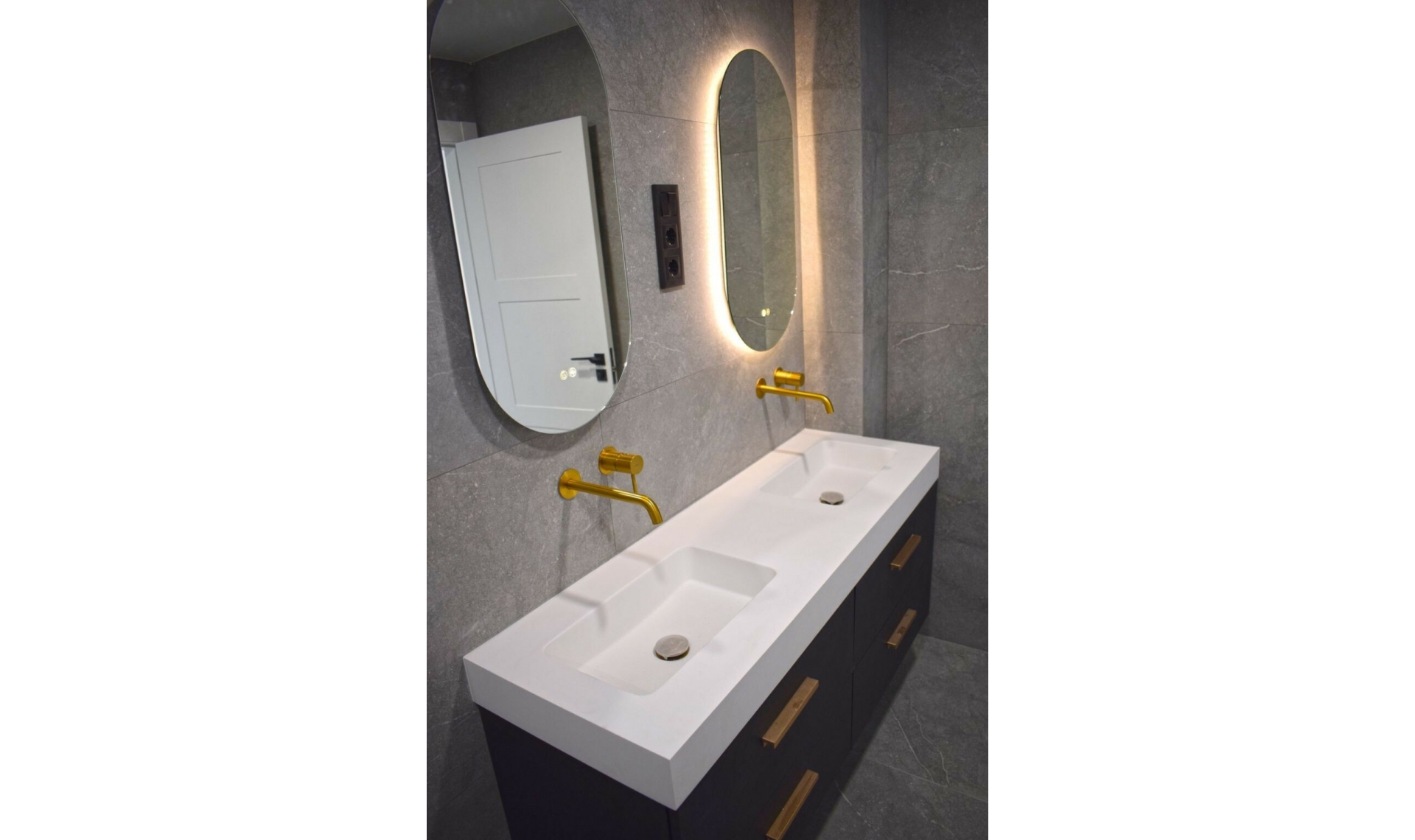 Resale - Apartment -
Málaga Centro