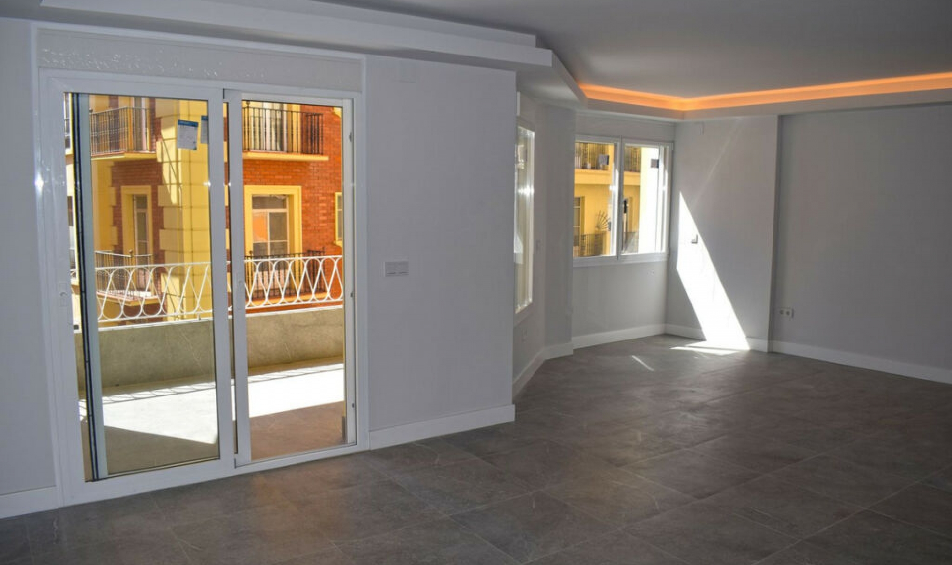 Resale - Apartment -
Málaga Centro