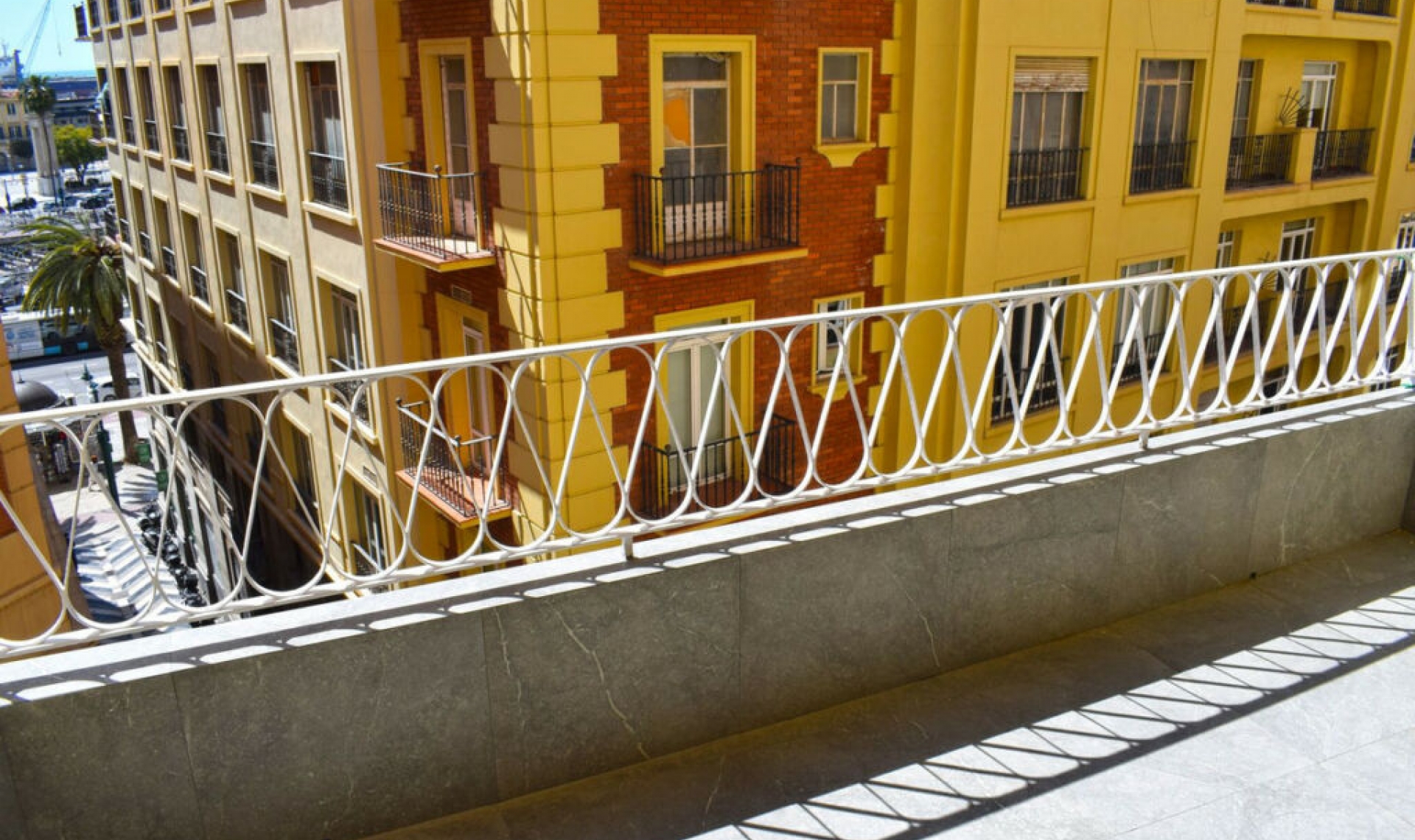 Resale - Apartment -
Málaga Centro