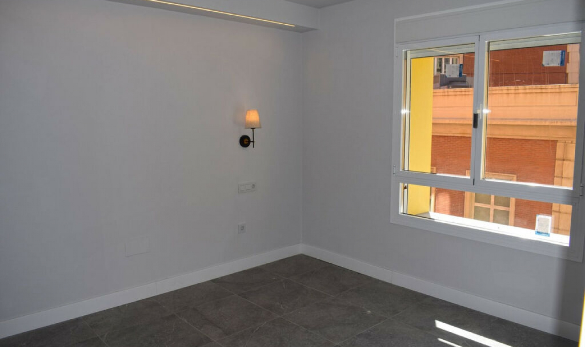 Resale - Apartment -
Málaga Centro