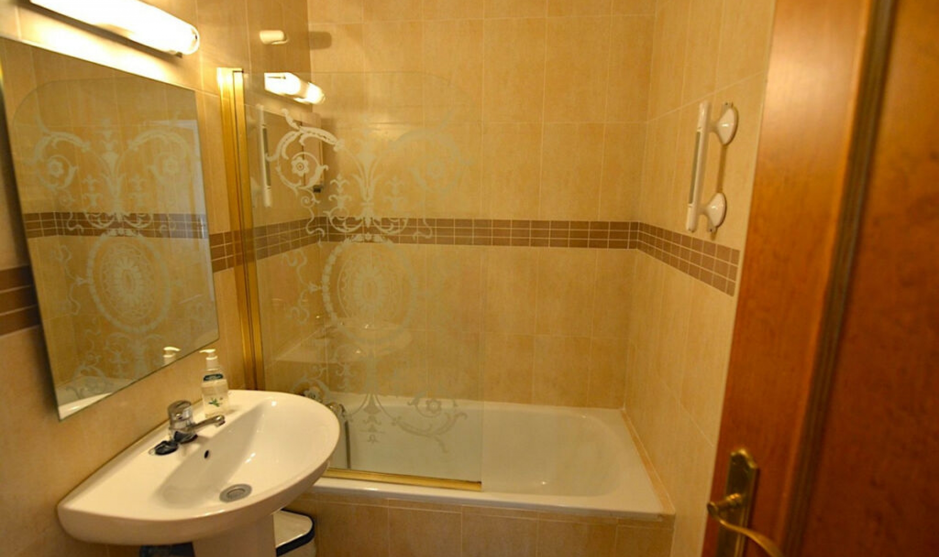 Resale - Apartment -
Málaga Centro