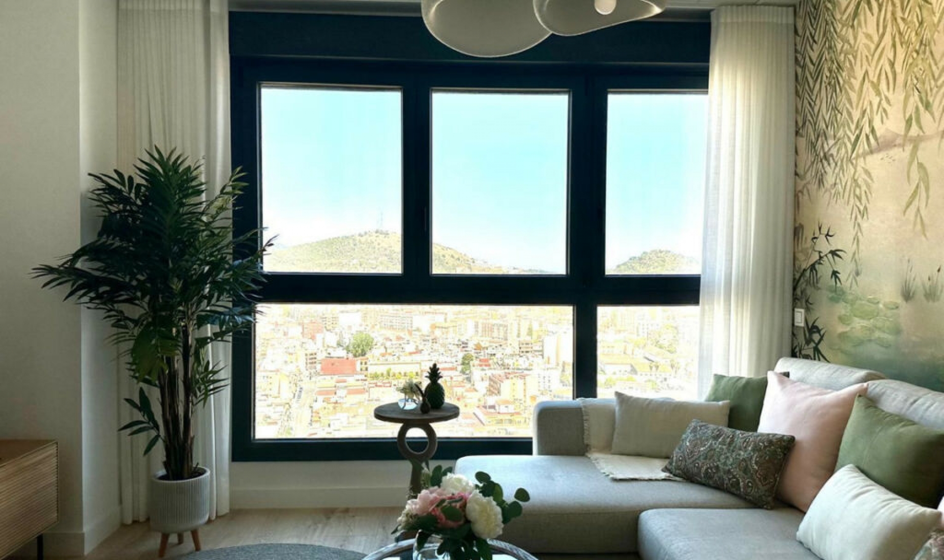 Resale - Apartment -
Málaga Centro